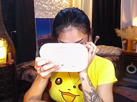 WILDROXIE online show from October 21, 11:27 pm