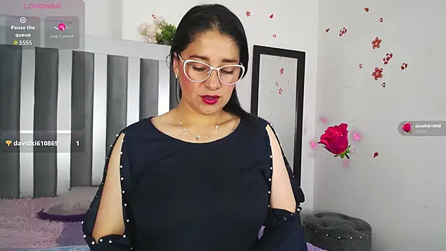 Alana steel 1 online show from October 23, 12:04 pm