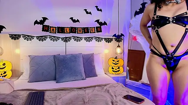 Snapshot of alehia_cute chatting on October 30, 11:38 pm alehia cute online show from October 30, 11:38 pm