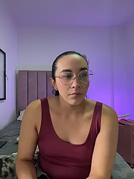 alehia cute online show from June 2, 9:39 pm