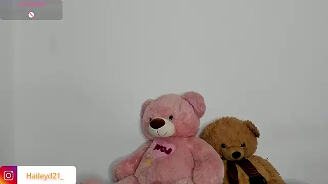 HaileyDuke online show from February 15, 1:35 am