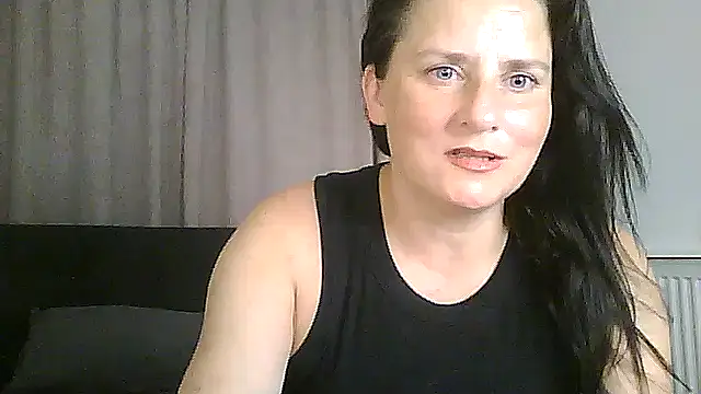 Snapshot of RachVanXX chatting on July 10, 9:17 pm RachVanXX online show from July 10, 9:17 pm