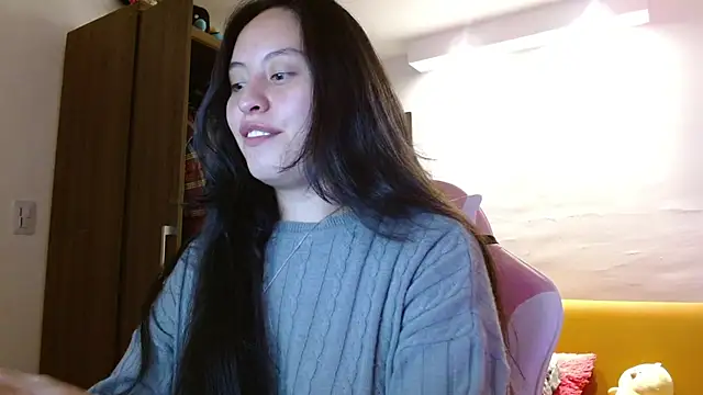 Snapshot of madissooon__ chatting on November 13, 4:11 am madissooon online show from November 13, 4:11 am