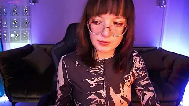 Snapshot of Pixie_Peachh chatting on November 14, 7:40 am Pixie Peachh online show from November 14, 7:40 am