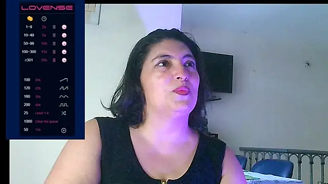 Snapshot of lina_maria99 chatting on September 15, 3:23 pm lina maria99 online show from September 15, 3:23 pm