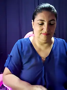 Snapshot of lina_maria99 chatting on September 29, 3:22 am lina maria99 online show from September 29, 3:22 am