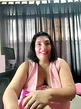 Snapshot of lina_maria99 chatting on October 17, 11:24 am lina maria99 online show from October 17, 11:24 am
