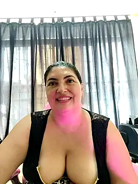 Snapshot of lina_maria99 chatting on October 21, 2:40 pm lina maria99 online show from October 21, 2:40 pm