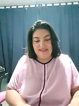 Snapshot of lina_maria99 chatting on October 25, 8:22 am lina maria99 online show from October 25, 8:22 am