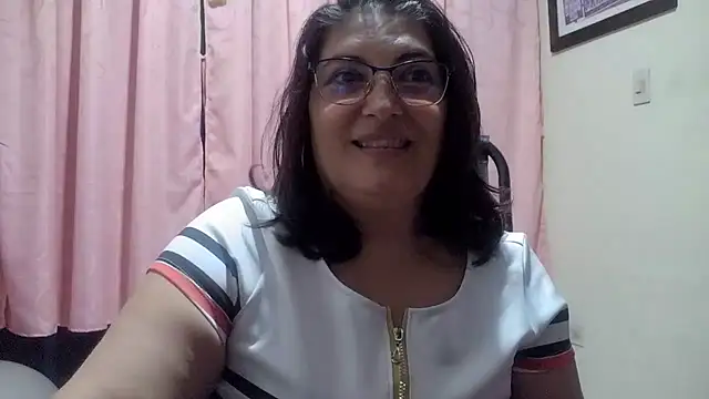 lina maria99 online show from May 19, 1:11 am