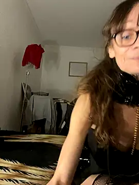 Chris06d22xh online show from December 15, 8:02 pm