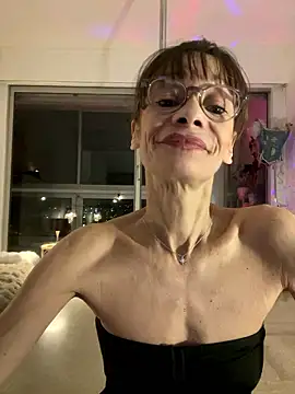 Chris06d22xh online show from January 10, 8:10 pm