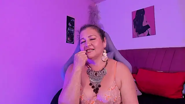 PalomaLombardi online show from February 3, 2:53 am