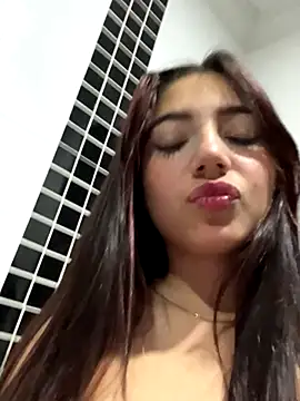 Snapshot of LisaGoddes chatting on October 10, 10:53 pm LisaGoddes online show from October 10, 10:53 pm