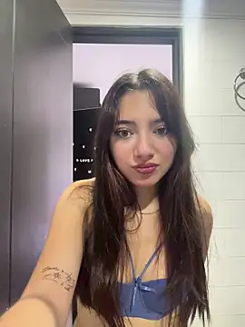 Snapshot of LisaGoddes chatting on December 1, 9:20 pm LisaGoddes online show from December 1, 9:20 pm