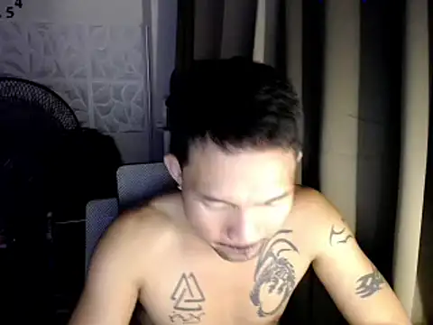 Snapshot of Thefriskyasian chatting on January 8, 3:25 pm Thefriskyasian online show from January 8, 3:25 pm