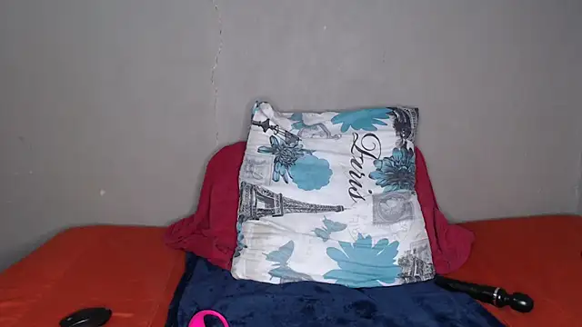 Lunalee online show from March 16, 6:34 pm