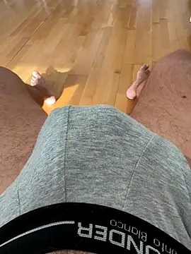 Snapshot of -Styleto chatting on September 10, 7:52 am -Styleto online show from September 10, 7:52 am