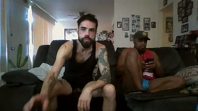 Snapshot of GrecianDisquiet chatting on October 2, 2:13 pm GrecianDisquiet online show from October 2, 2:13 pm