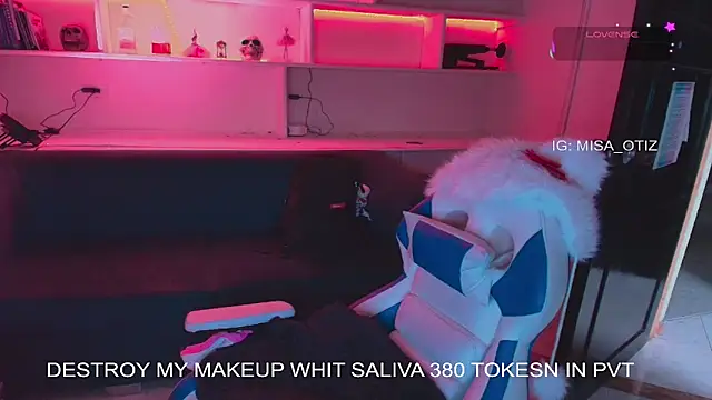 Snapshot of Melissa_Adamsx chatting on October 31, 11:44 am Melissa Adamsx online show from October 31, 11:44 am