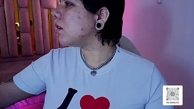 Snapshot of Melissa_Adamsx chatting on December 14, 7:18 pm Melissa Adamsx online show from December 14, 7:18 pm