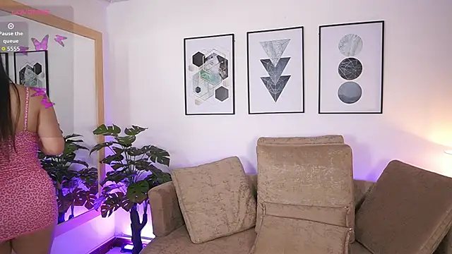 MilaCrave online show from September 24, 11:35 am