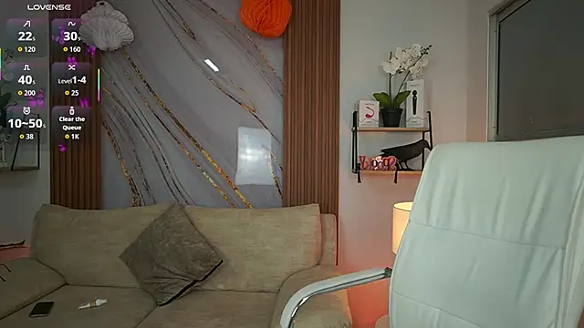 MilaCrave online show from October 16, 11:55 am