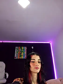 ingrid zese  online show from November 21, 7:45 pm