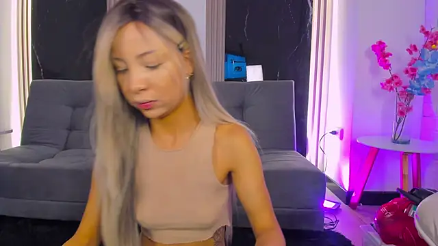 jennie whitee online show from November 20, 11:32 am