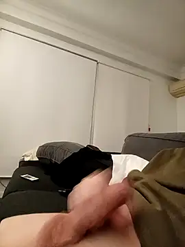 Snapshot of DannySastre91 chatting on December 17, 8:37 pm DannySastre91 online show from December 17, 8:37 pm