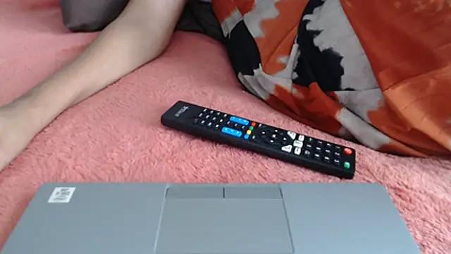 Snapshot of Eroticdollxx3 chatting on November 4, 8:02 am Eroticdollxx3 online show from November 4, 8:02 am