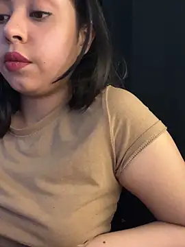 Snapshot of lau_laulu chatting on September 11, 11:49 pm lau laulu online show from September 11, 11:49 pm