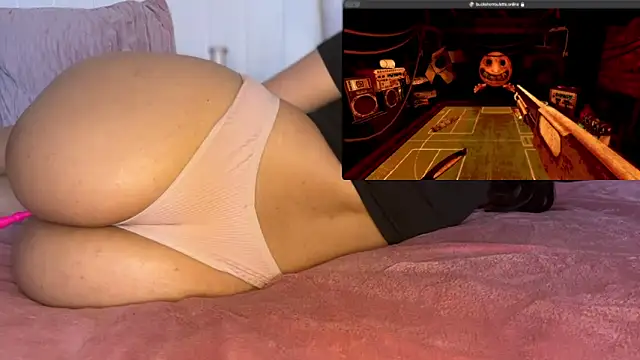 Snapshot of lau_laulu chatting on October 21, 9:59 pm lau laulu online show from October 21, 9:59 pm