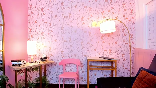Snapshot of halleylorens chatting on July 23, 7:12 pm halleylorens online show from July 23, 7:12 pm
