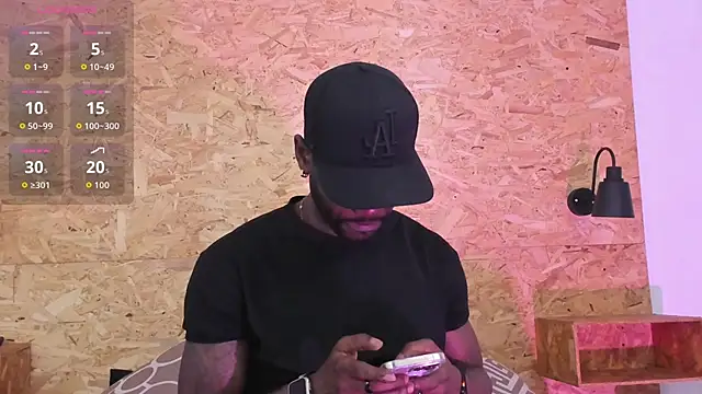 Snapshot of santiblack7 chatting on November 22, 3:16 am santiblack7 online show from November 22, 3:16 am