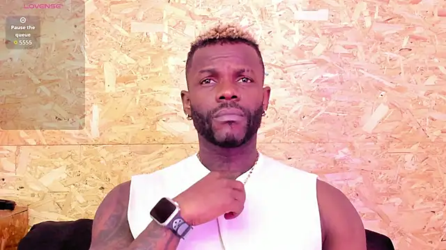 Snapshot of santiblack7 chatting on November 29, 2:47 am santiblack7 online show from November 29, 2:47 am