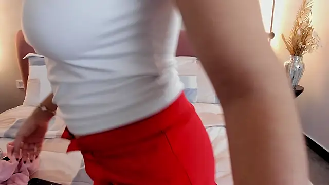 Snapshot of ArianaSilva_ chatting on October 20, 12:05 pm ArianaSilva online show from October 20, 12:05 pm