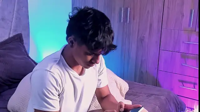 Snapshot of ZYZZ1312 chatting on October 14, 6:09 pm ZYZZ1312 online show from October 14, 6:09 pm