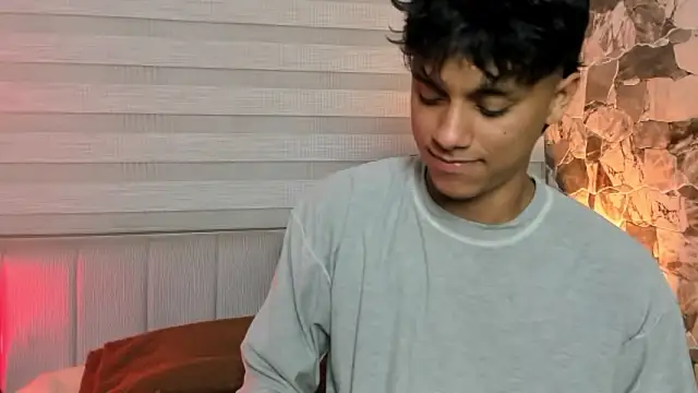 ZYZZ1312 online show from February 17, 3:47 am