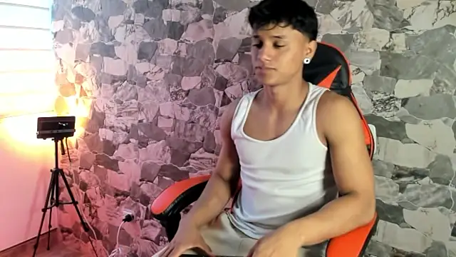 ZYZZ1312 online show from June 26, 6:56 pm