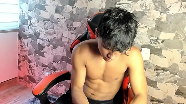 ZYZZ1312 online show from August 1, 3:55 pm