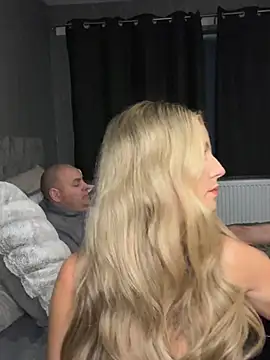 sammie-99 online show from February 19, 11:01 pm