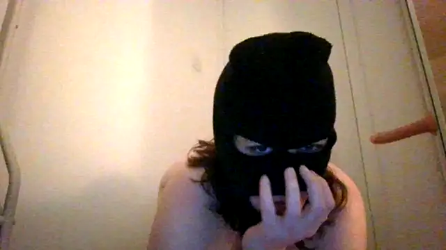 Snapshot of good_girls_obey chatting on September 27, 8:58 pm good girls obey online show from September 27, 8:58 pm