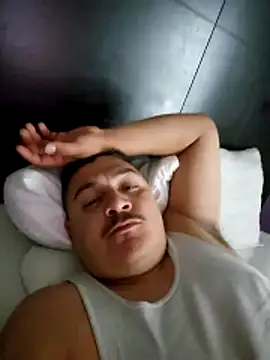 Biglou97 online show from April 16, 1:06 am