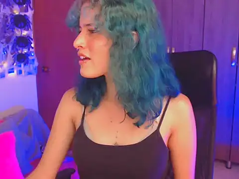 Snapshot of LITTLENAMI_ chatting on October 14, 8:09 pm LITTLENAMI  online show from October 14, 8:09 pm