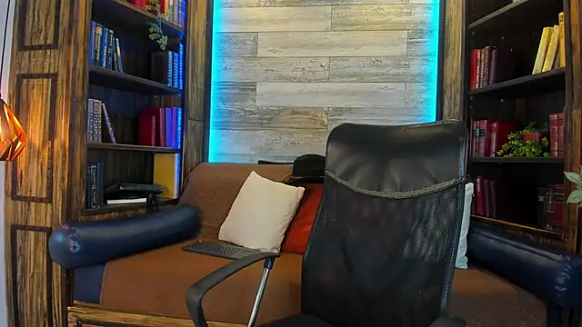 Donovan Desmond online show from November 13, 11:14 pm