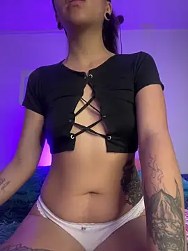 AlessiaSmith11 online show from April 29, 3:10 am