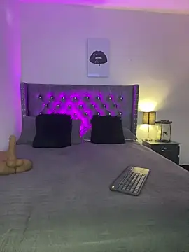 Snapshot of sofii_escobar chatting on October 1, 3:34 am sofii escobar online show from October 1, 3:34 am