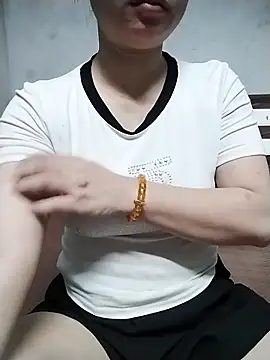 Mie rose online show from April 22, 1:23 pm