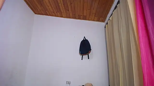 Snapshot of Olliver_Twink chatting on September 12, 11:37 pm Olliver Twink online show from September 12, 11:37 pm